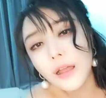 美女主播